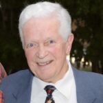 Headshot of Dr. Rick Steeves